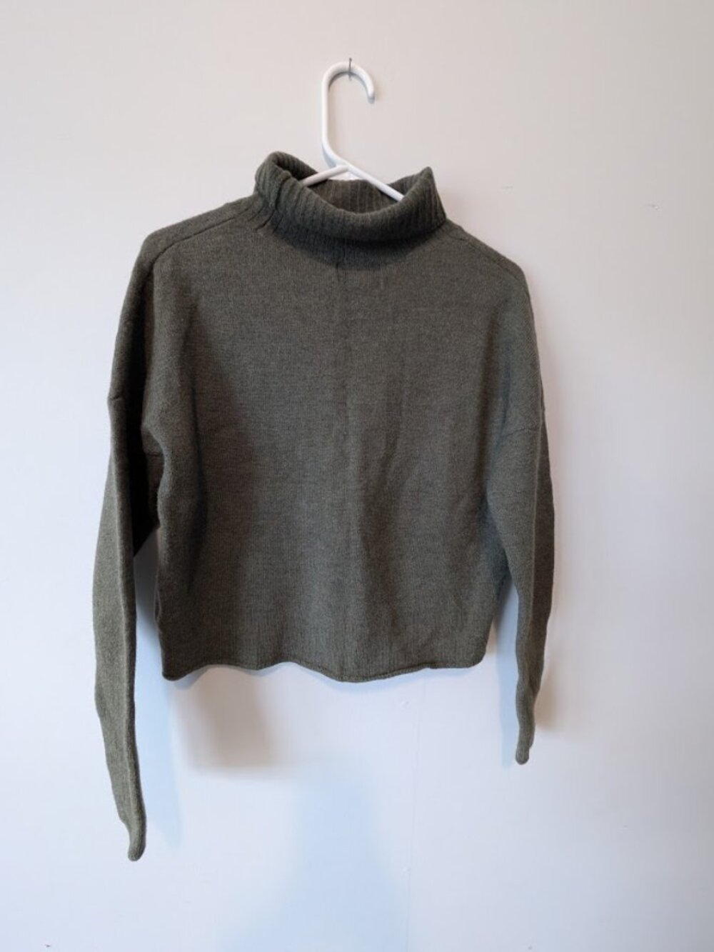 Rachel Zoe 100% Extra Fine Merino Wool Turtleneck Sweater Cropped Green M